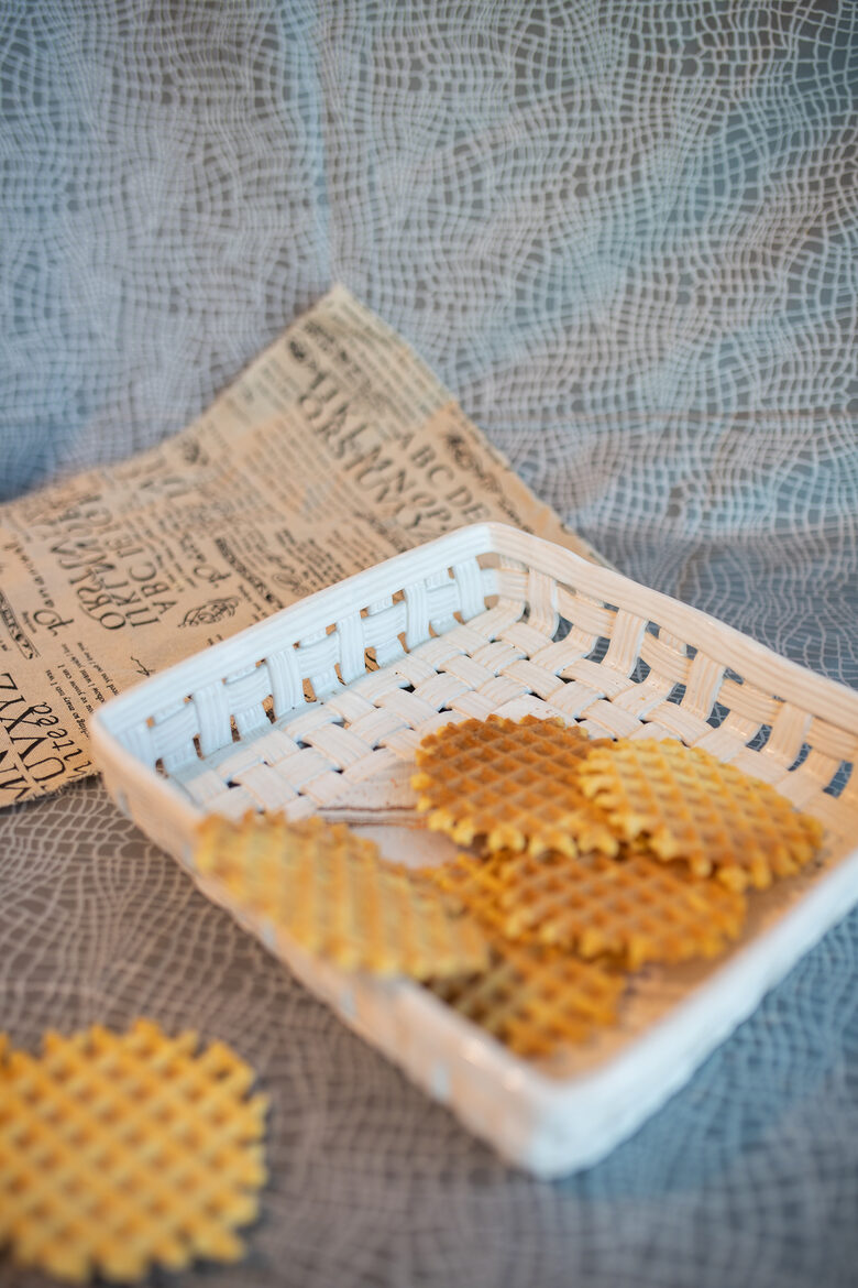 Grozs, balta keramika