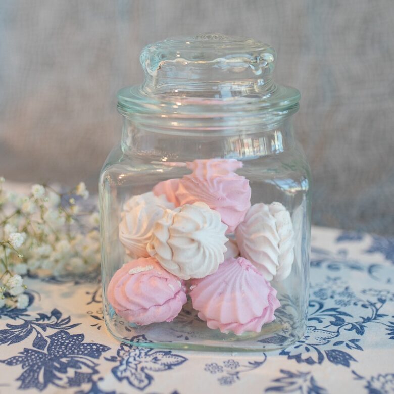 Burka, kantaina liela