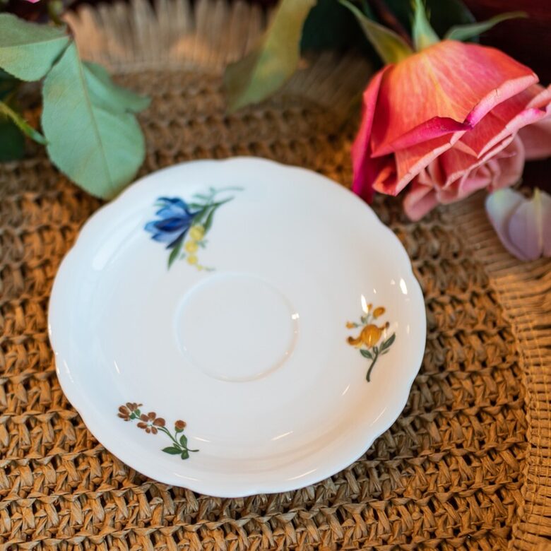 Apakštasītes, ziedi