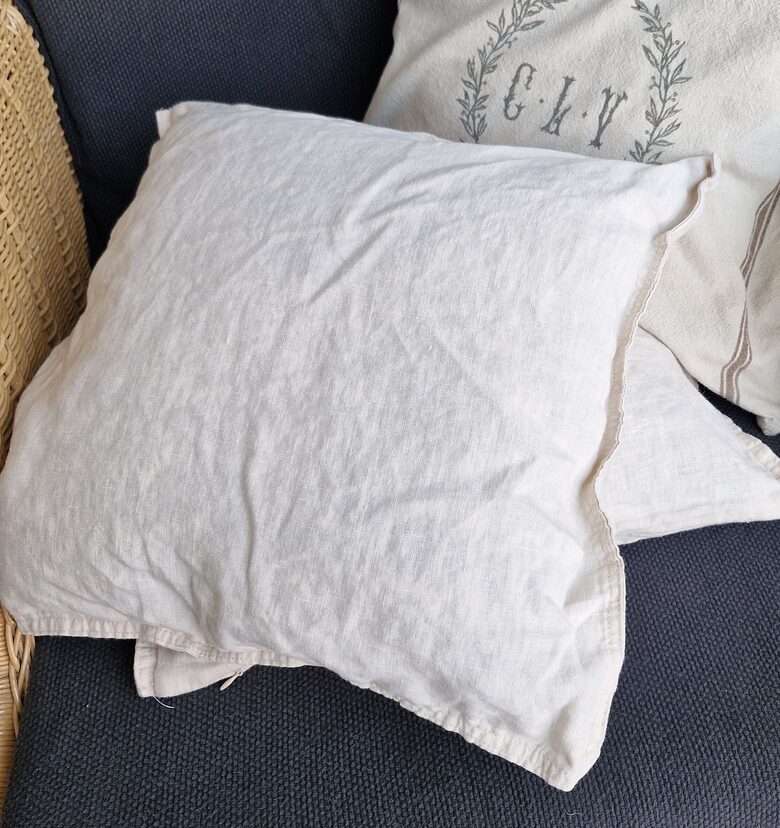 Spilvens bēšs, lina