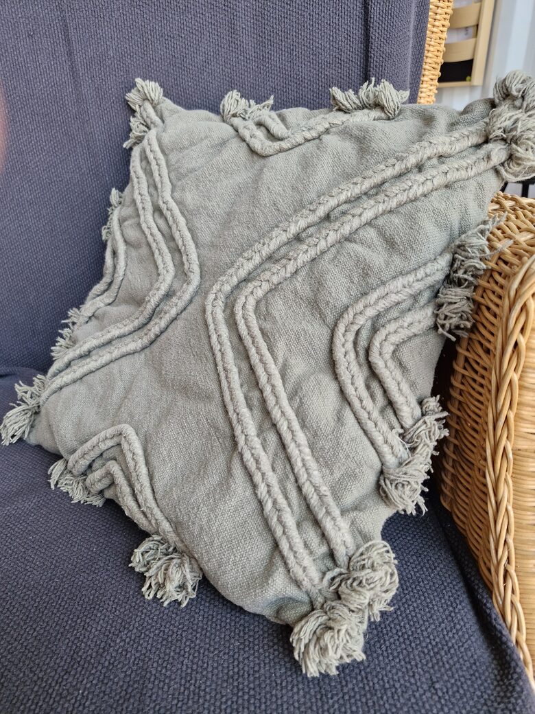 Spilvens, zemes zaļš