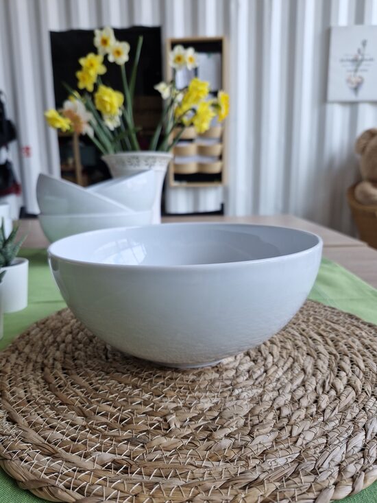 Bļodas salātiem, baltas